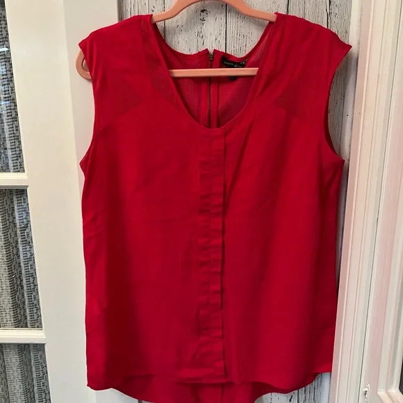 Pink top - Picture 1 of 2